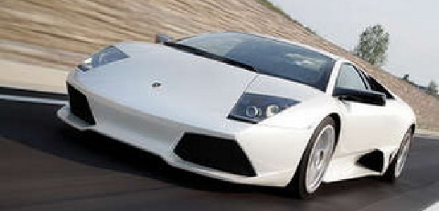 Lamborghini «съедает» 21,4 л бензина за 100 км. Кто больше?