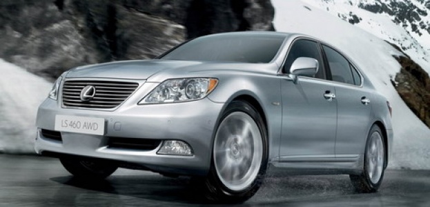 Полноприводной Lexus LS 460 дебютирует в Москве