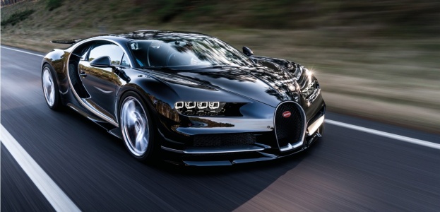 Первый пассажир проехал на Bugatti Chiron по Нюрбургрингу