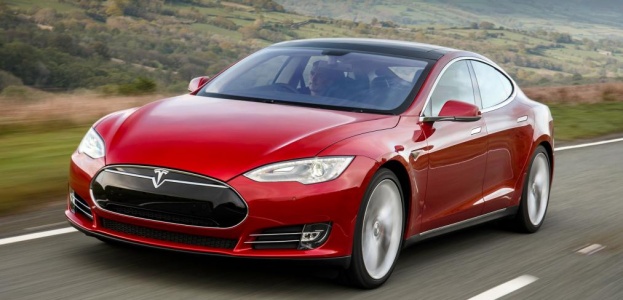 Электромобиль Tesla Model S стал еще быстрее