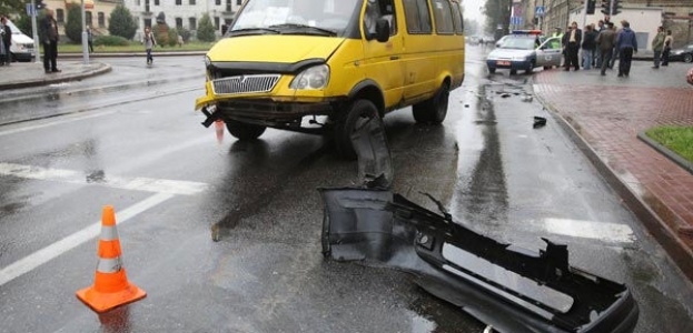 За каждый рейс водитель маршрутки допускает в среднем два-три нарушения ПДД