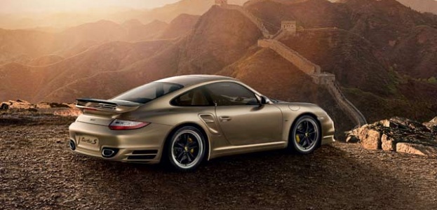 Porsche выпустила юбилейную спецверсию 911 Turbo S China Edition