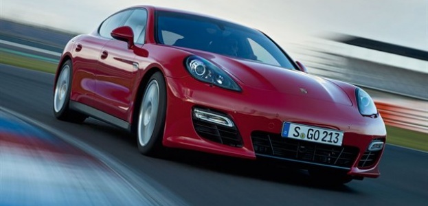 На Автошоу в Лос-Анджелесе представлена  Porsche Panamera GTS