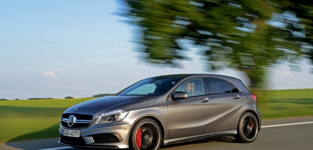 Mercedes-Benz A45 AMG по цене от £ 37 845