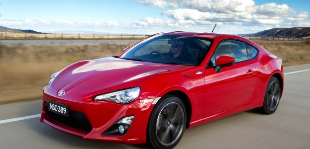 Тойота собирается выпустить бюджетный седан на базе GT 86 (фото)