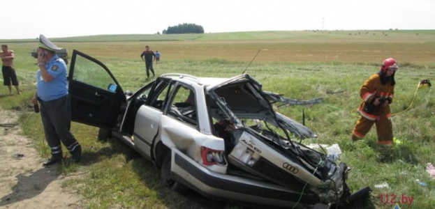 В Пуховичах МАЗ столкнулся с Audi 100