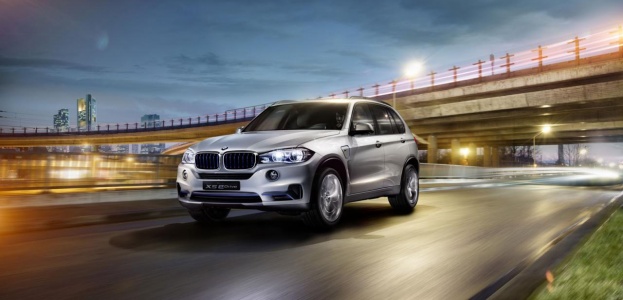 Видеоролик о концепте BMW X5 eDrive