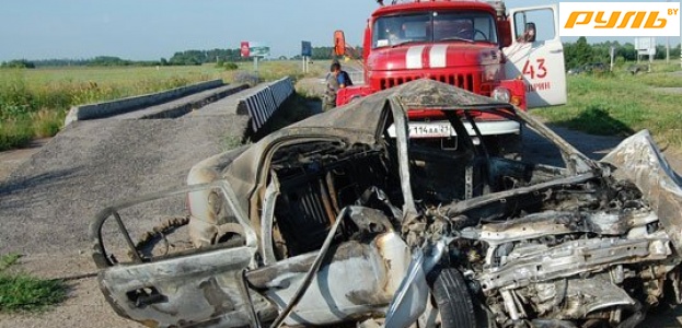 Водитель сгорел в машине заживо