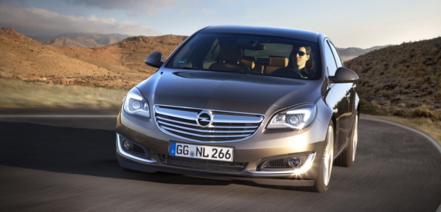 Заново обновленный Opel Insignia стал лидером моделей 2013 г.