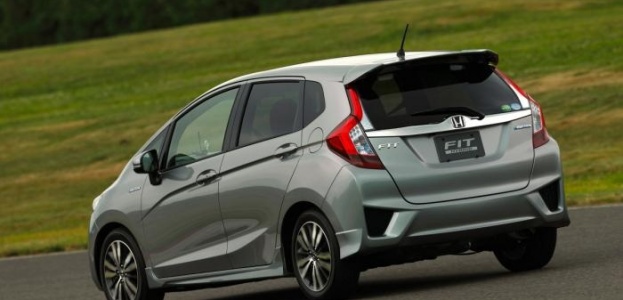 Тест-драйв  новой Honda Jazz, "с пылу жару" от британских журналистов.