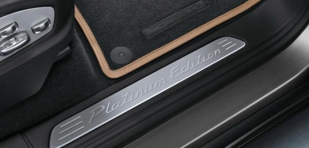 В Великобритании появился Porsche Cayenne Platinum Edition