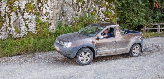 Прототип пикапа Dacia Duster без камуфляжа