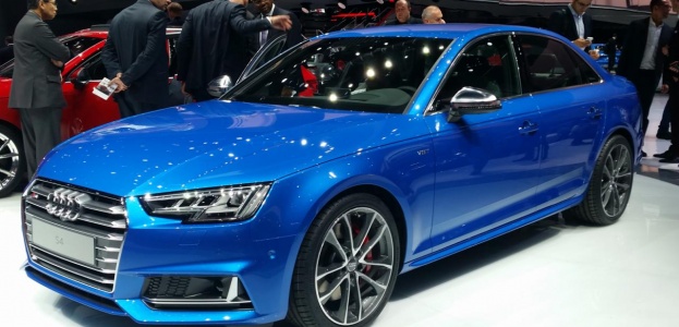 Новые Audi S4 и S4 Avant на IAA 2015