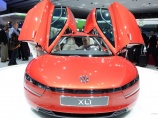 Первый Volkswagen XL1 доставили клиенту из Германии