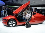 Первый Volkswagen XL1 доставили клиенту из Германии