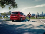 BMW представила семиместный компактвэн 2-Series Gran Tourer