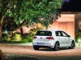 Volkswagen GTI 2015 на фотографиях