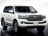 Toyota представила обновленный Land Cruiser 200