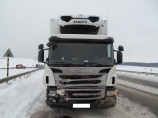 В Гродненской области после лобового столкновения с грузовой «Сканиапогибли водитель «Ауди» и его жена» (фото)