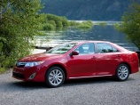 Официально представлено шестое поколение  седана Toyota Camry