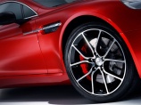 Aston Martin 2013 Rapide S был официально представлен мировой автомобильной общественности.