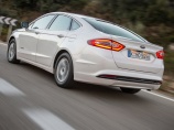 Ford Mondeo Hybrid 2015