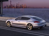 Чуть подкрасим, чуть подправим –  фото рейсталинговой версии Porsche Panamera